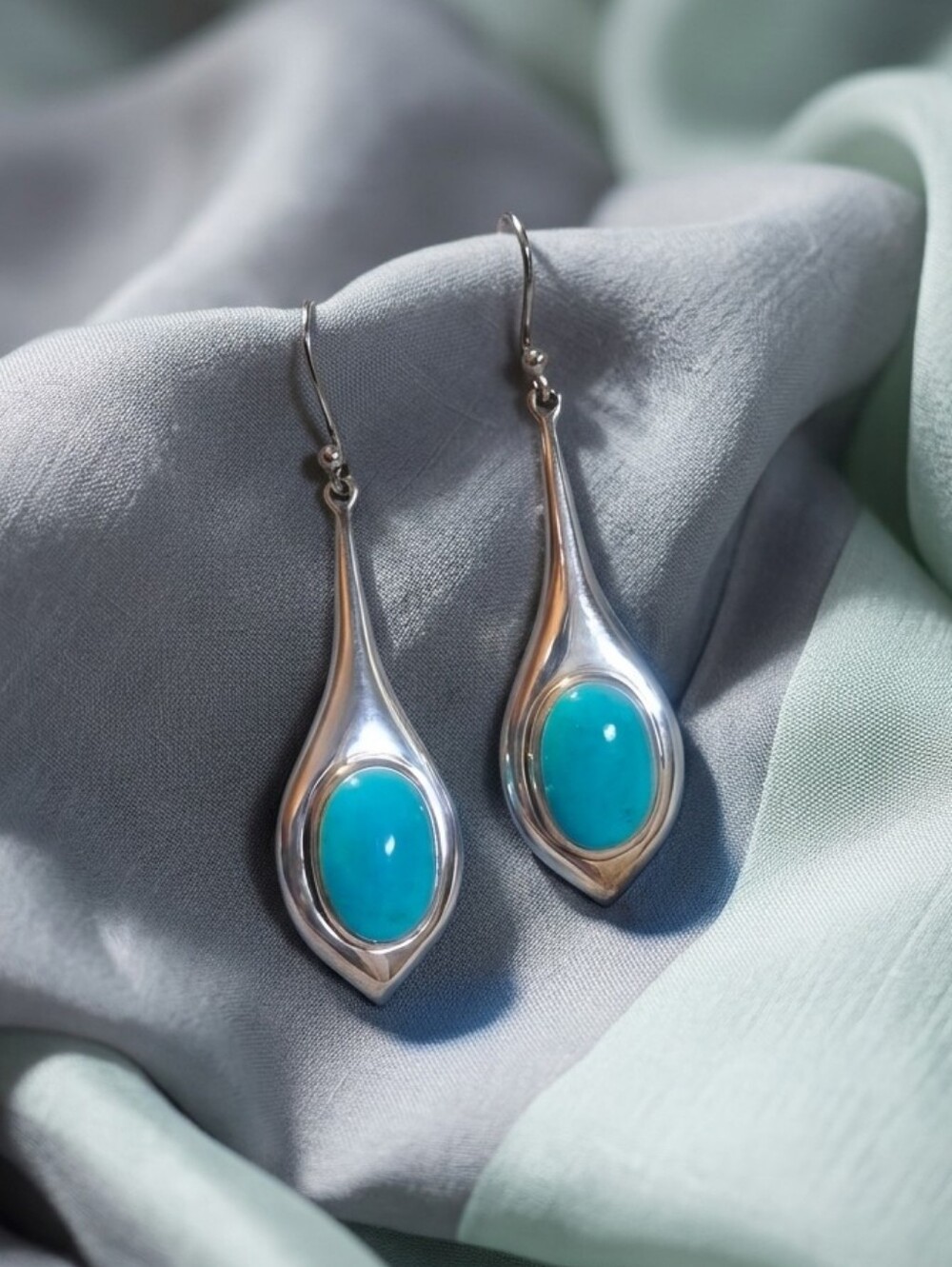 Modernist Sterling Silver Teardrop Dangle Earrings Vintage Vibe